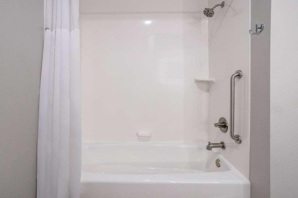 La Quinta Inn & Suites By Wyndham Βαλντόστα Δωμάτιο φωτογραφία