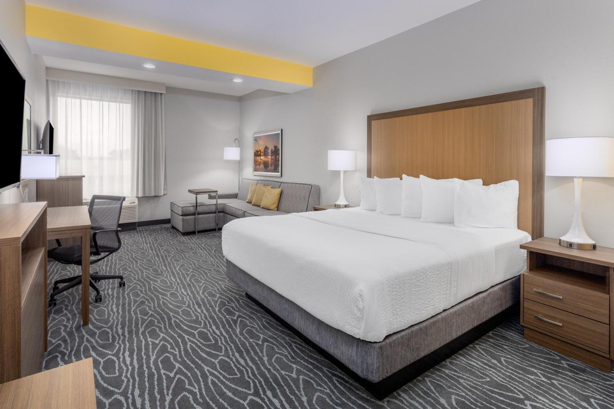 La Quinta Inn & Suites By Wyndham Βαλντόστα Εξωτερικό φωτογραφία