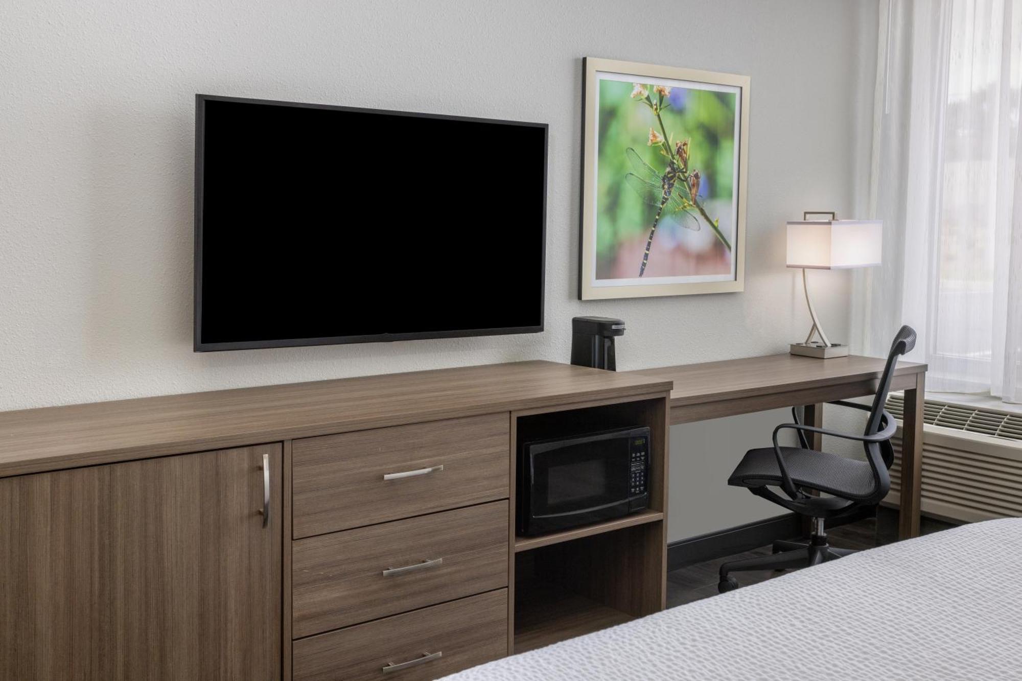 La Quinta Inn & Suites By Wyndham Βαλντόστα Εξωτερικό φωτογραφία