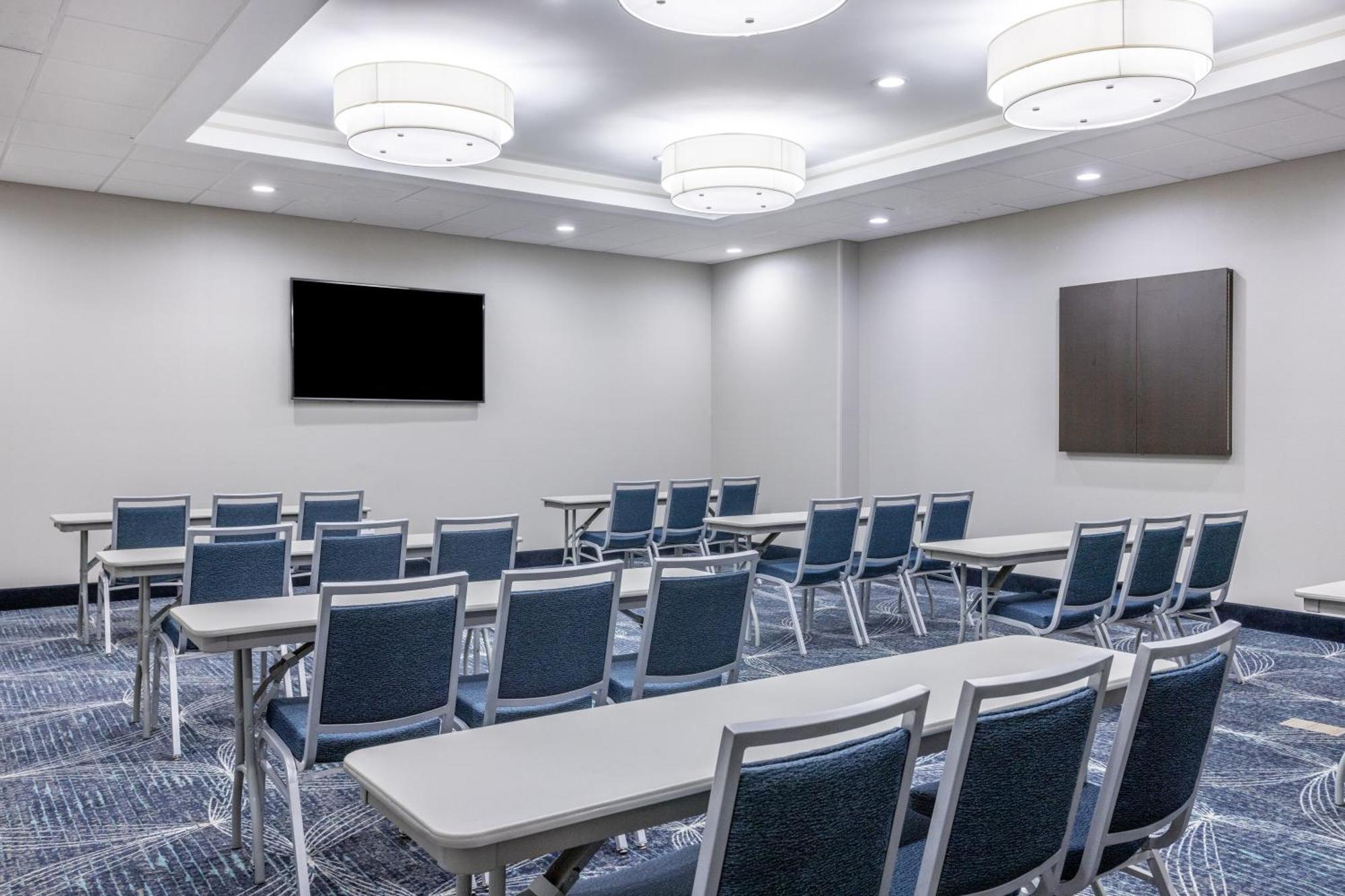 La Quinta Inn & Suites By Wyndham Βαλντόστα Εξωτερικό φωτογραφία