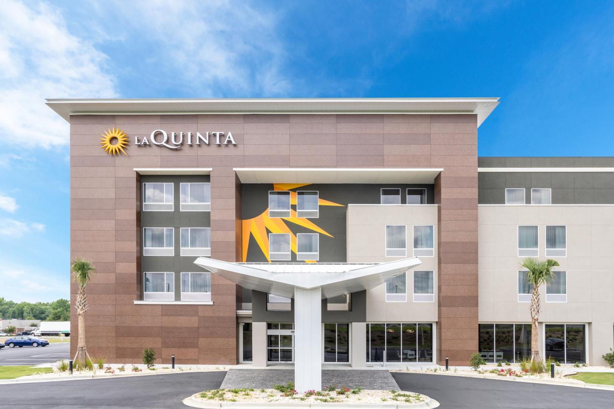 La Quinta Inn & Suites By Wyndham Βαλντόστα Εξωτερικό φωτογραφία